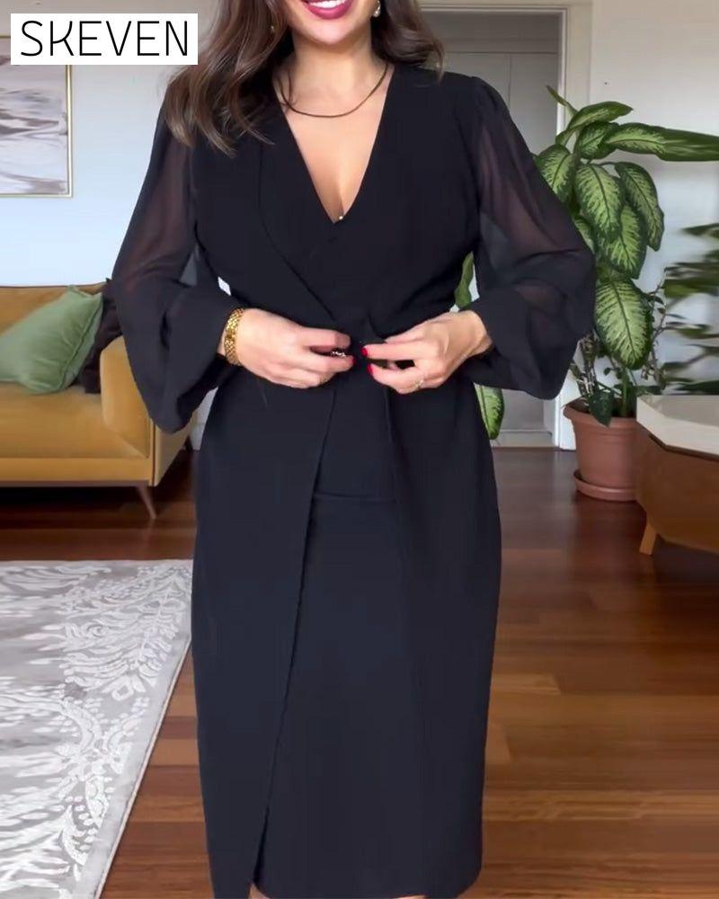 Figurbetontes Kleid mit V-Ausschnitt und Laternenärmeln