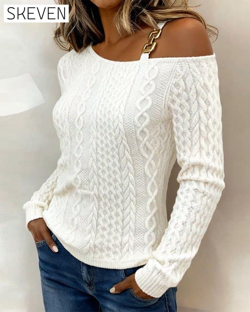 Strickpullover mit Zopfmuster und schulterfreiem Ausschnitt