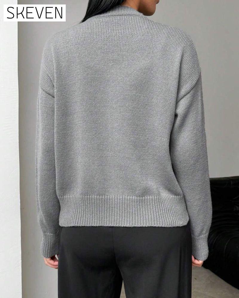 Fashionable Sweater With Slit Hem