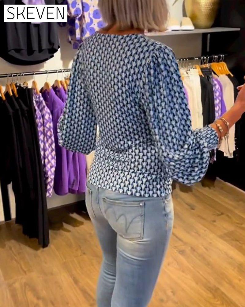 Langarmshirt mit tiefem V-Ausschnitt