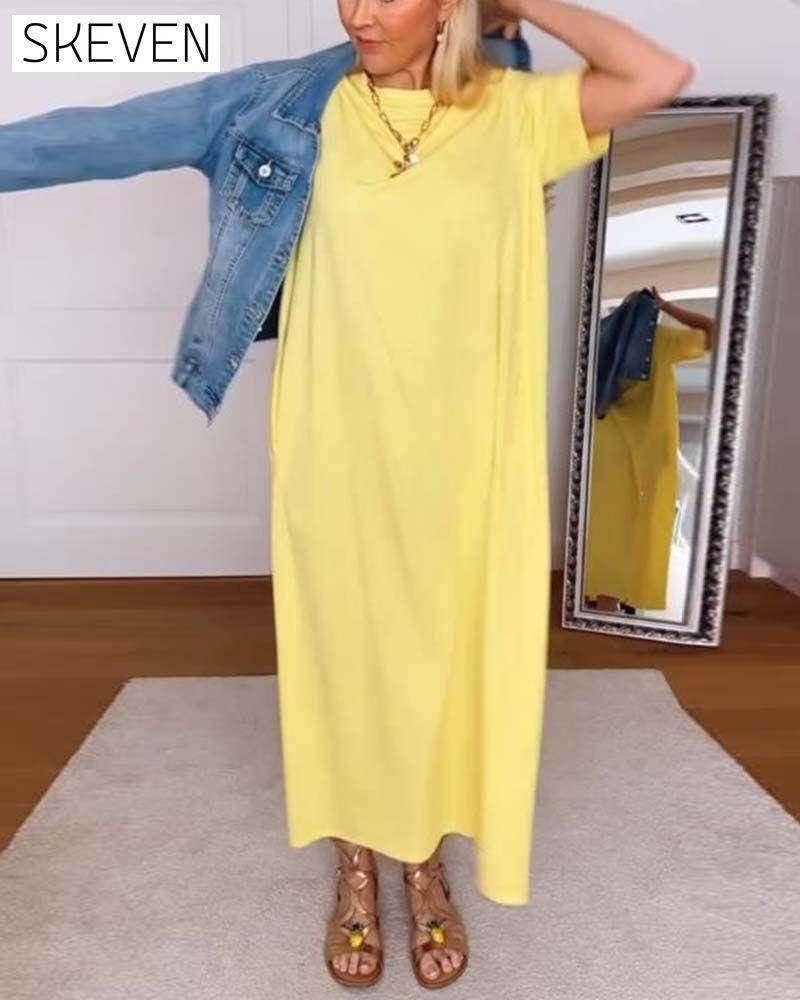 Lässiges, einfarbiges Kleid mit Rundhalsausschnitt und geradem Schnitt
