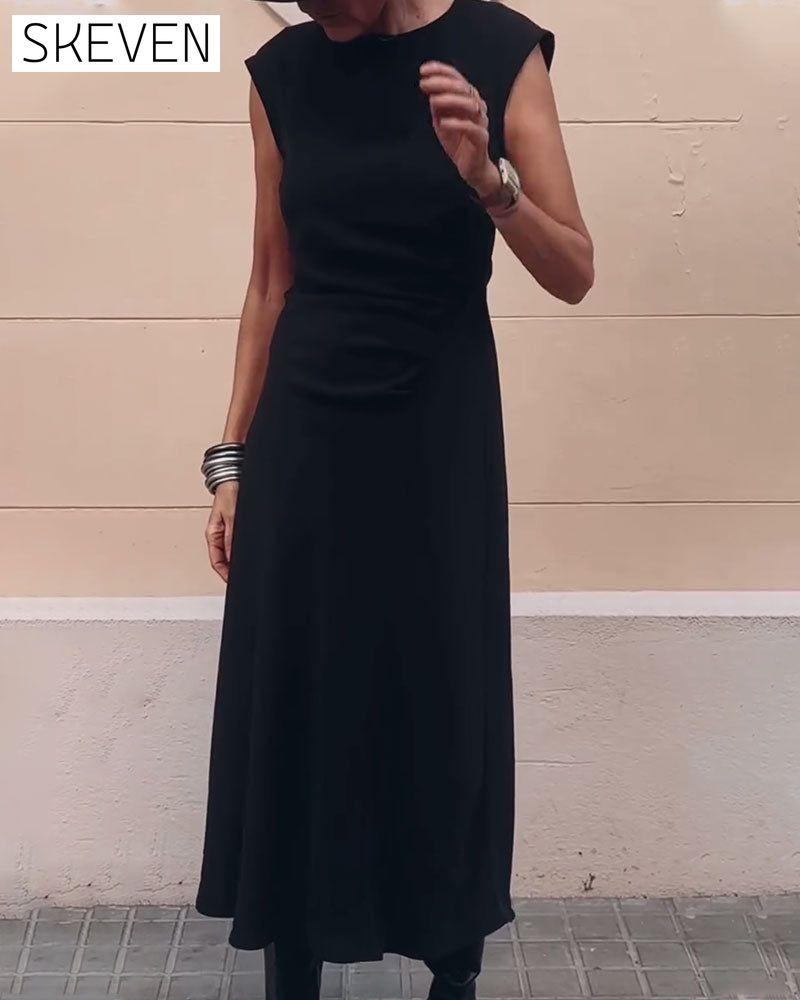 Elegantes ärmelloses Kleid mit schmaler Taille