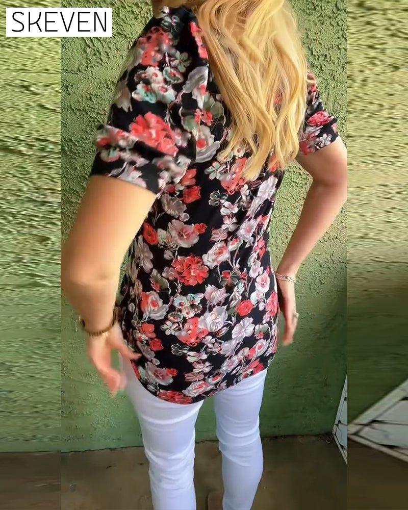 Round Neck Puff Sleeve Pleated Floral Blouse