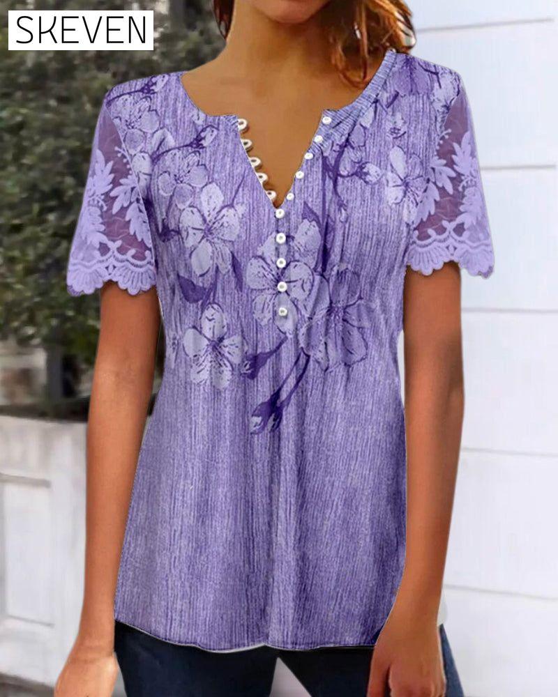 Bluse mit Spitzeneinsatz, Rundhalsausschnitt und Print