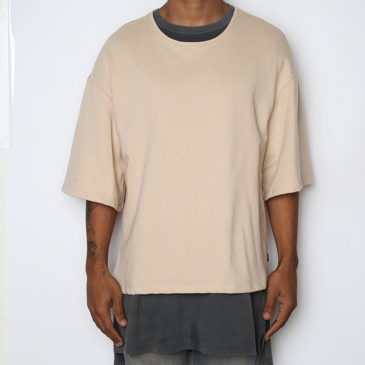 Sand Slouch Tee – Oversized Layering Tee