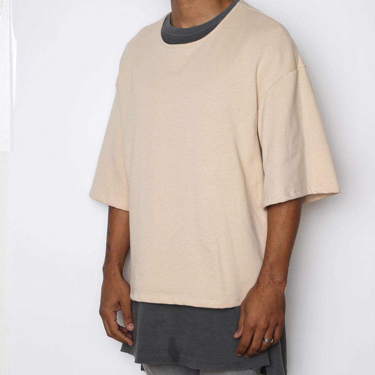 Sand Slouch Tee – Oversized Layering Tee