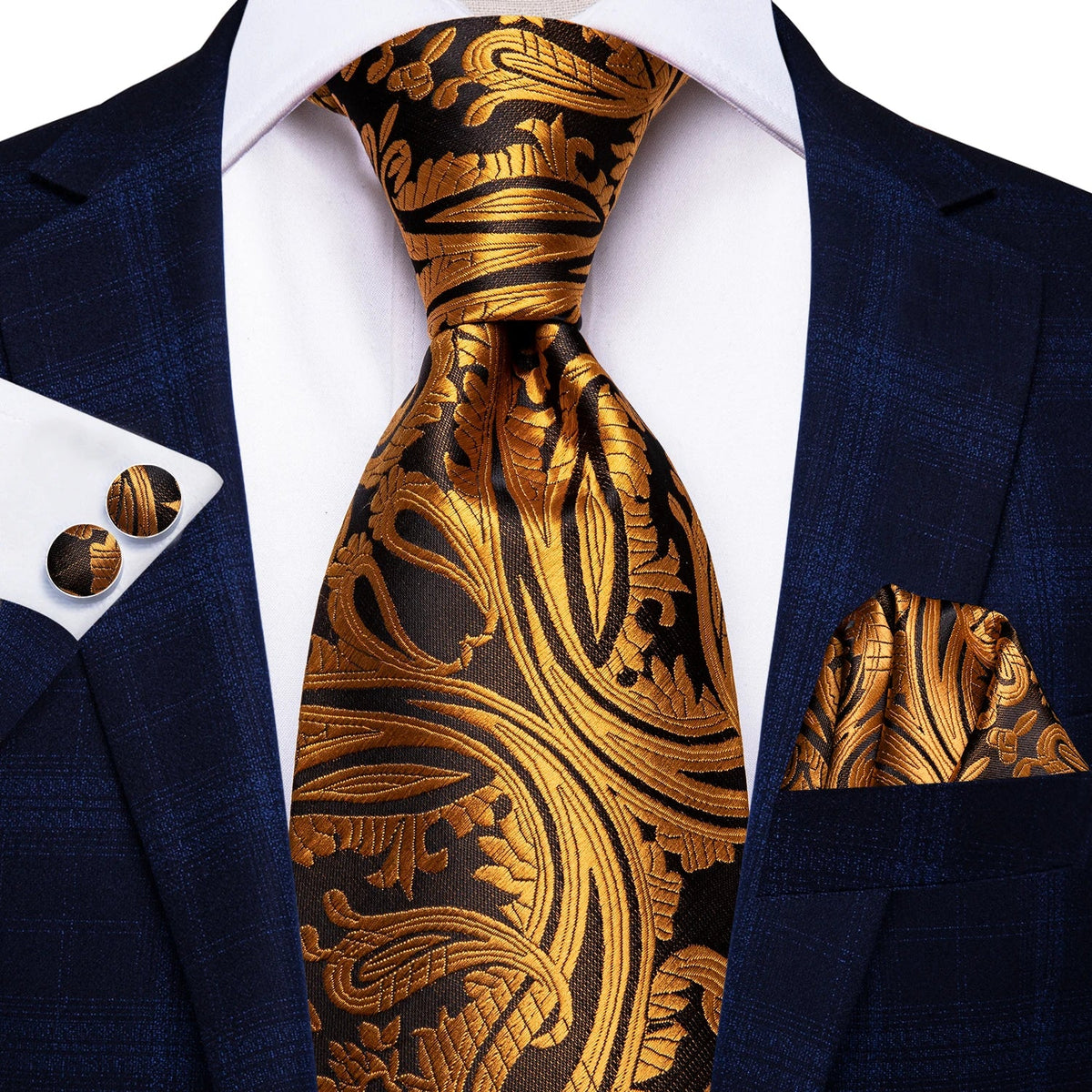 How to Fold a Pocket Square for Men’s Formal Looks