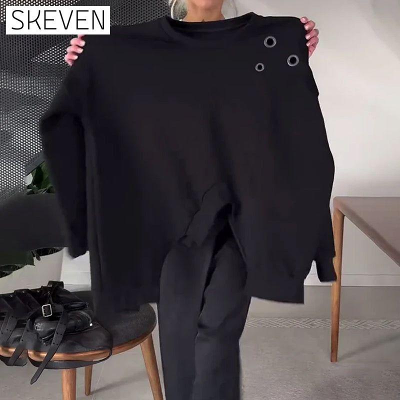 Lässiges Sweatshirt mit Rundhalsausschnitt und Schlitz in Unifarbe