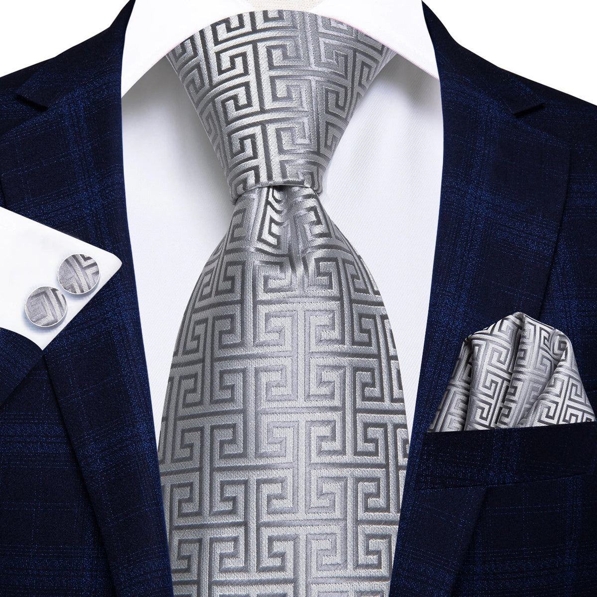 How to Fold a Pocket Square for Men’s Formal Looks