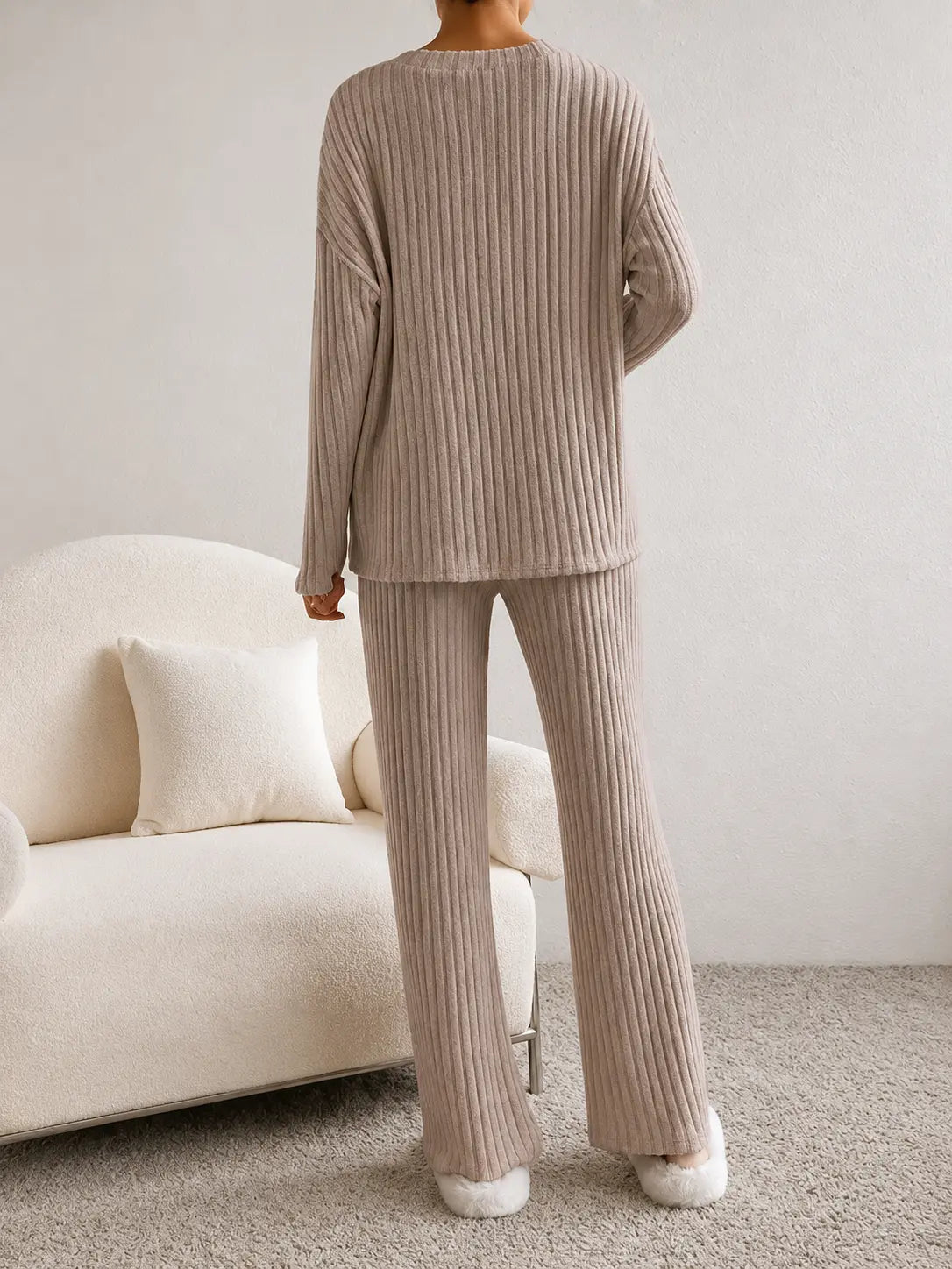 Ribbed Knit Lounge Set – LÁVINE™ Cozy Two-Piece Outfit for Women