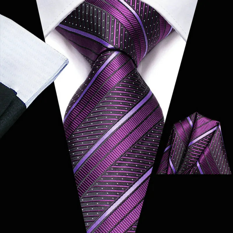 Men's Pocket Square Folding Guide for Travel Style