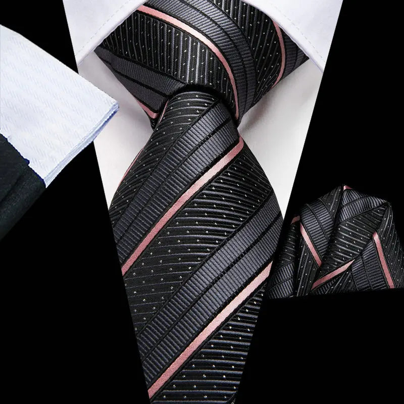Men's Pocket Square Folding Guide for Travel Style