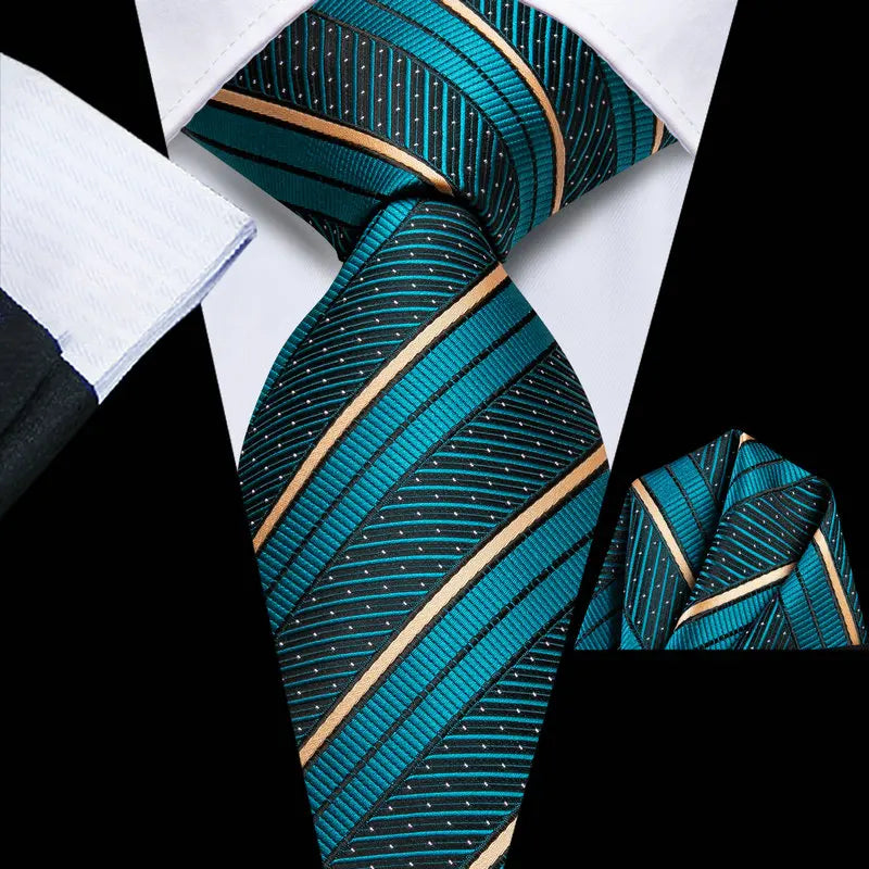 Men's Pocket Square Folding Guide for Travel Style