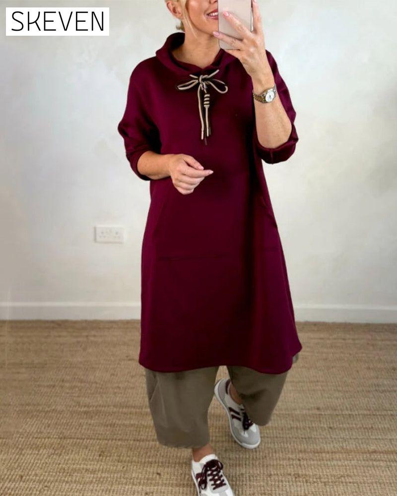 Oversize-Kleid mit Kapuze und Taschen
