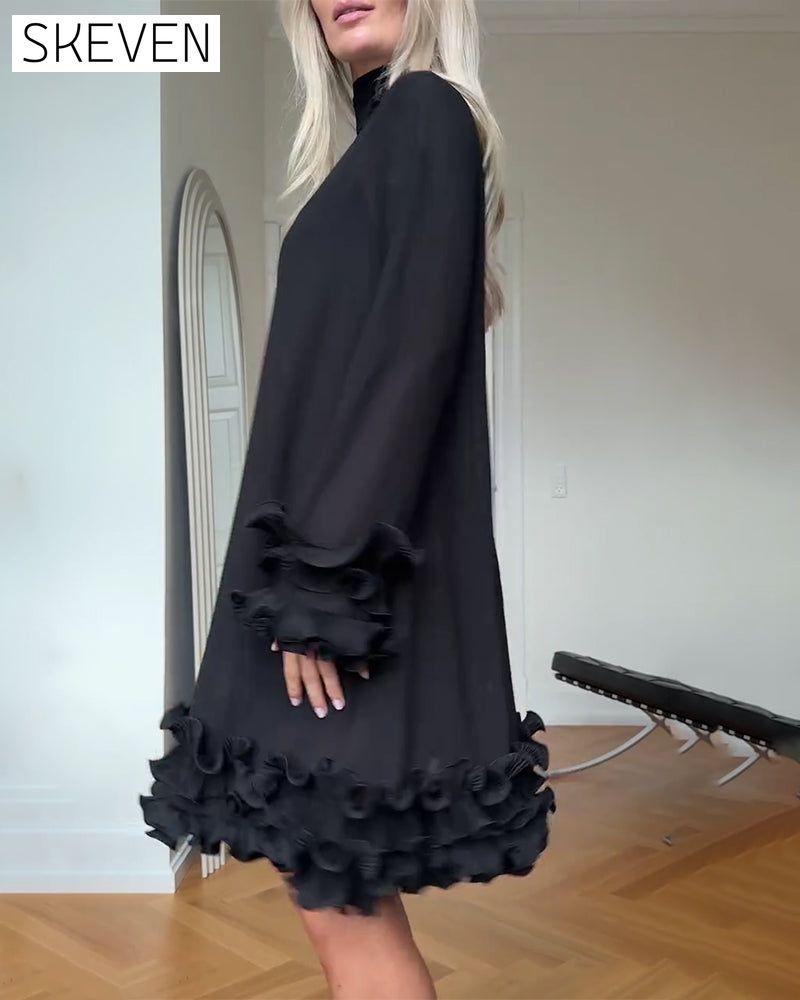 Designer-Spitzenkleid mit hohem Kragen