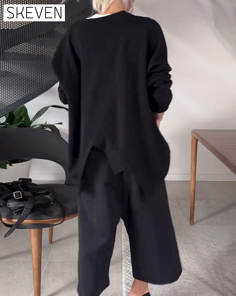 Lässiges Sweatshirt mit Rundhalsausschnitt und Schlitz in Unifarbe