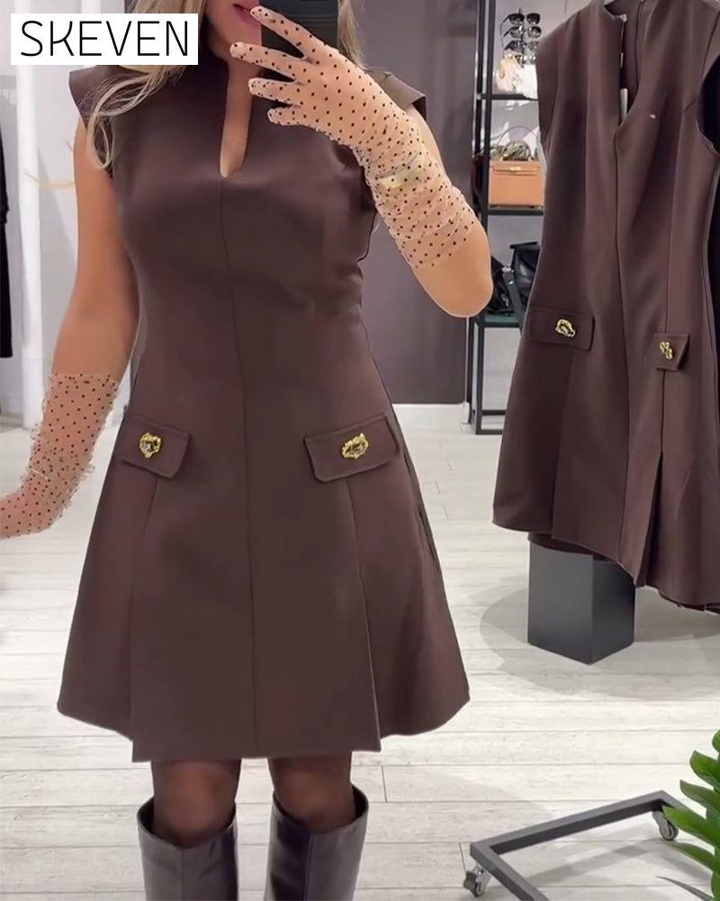 Robe élégante sans manches à col en V
