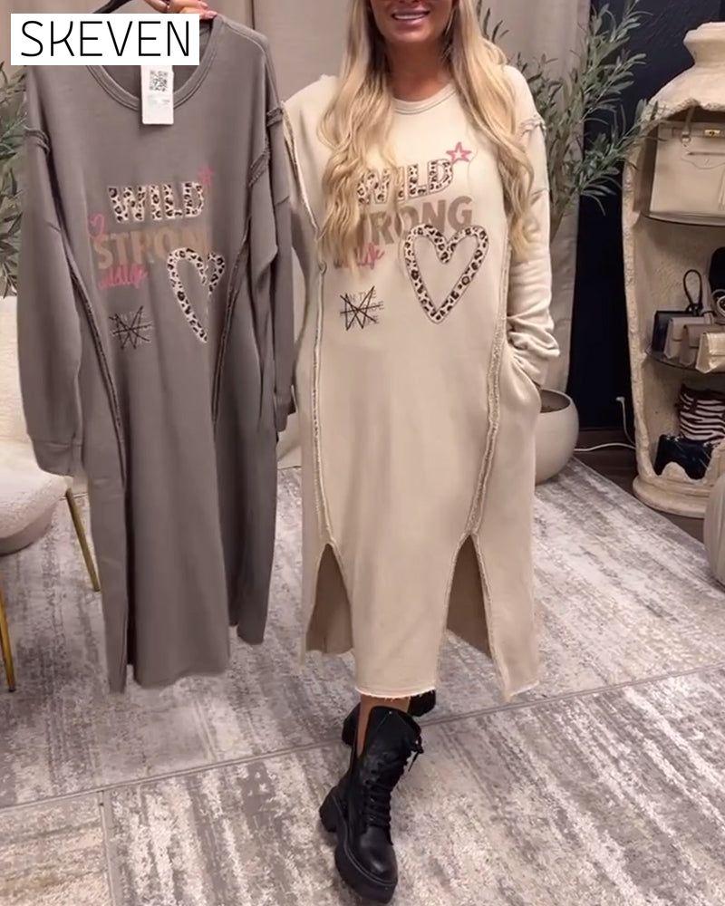 Langärmeliges, bedrucktes, locker sitzendes Kleid