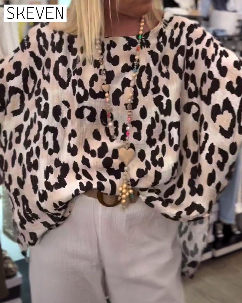 Lockere Bluse mit Rundhalsausschnitt und Leopardenmuster