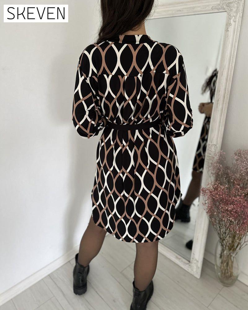 Kleid im Retro-Rautenmuster