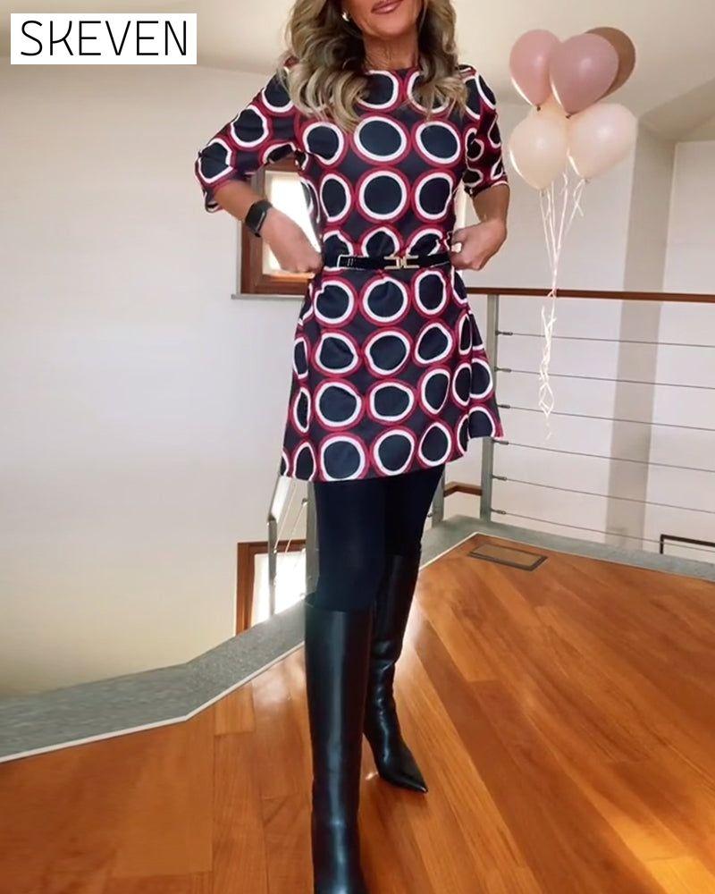 Freizeitkleid mit Rundhalsausschnitt und Kreismuster