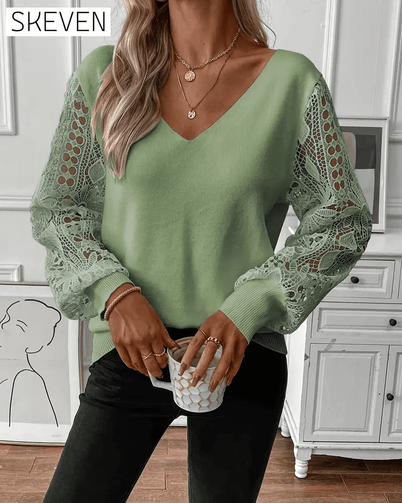 Modischer Pullover mit V-Ausschnitt und Lochmuster