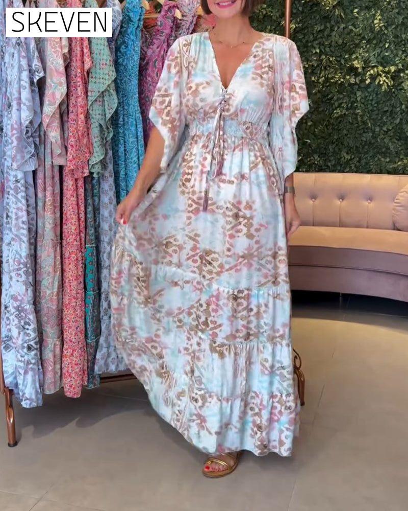 Langes Kleid mit V-Ausschnitt und Schmetterlingsärmeln, bedruckt