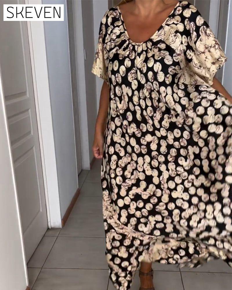 Kurzarmkleid mit V-Ausschnitt und Print