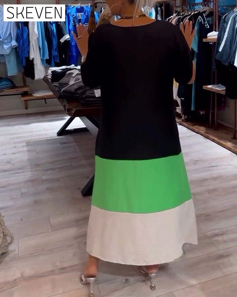Kleid mit Rundhalsausschnitt, locker geschnitten, Patchwork-Design und farbigem Print