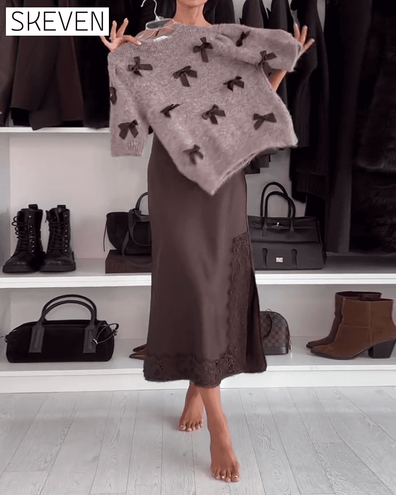 Bow-Decorated Crew-Neck Pullover