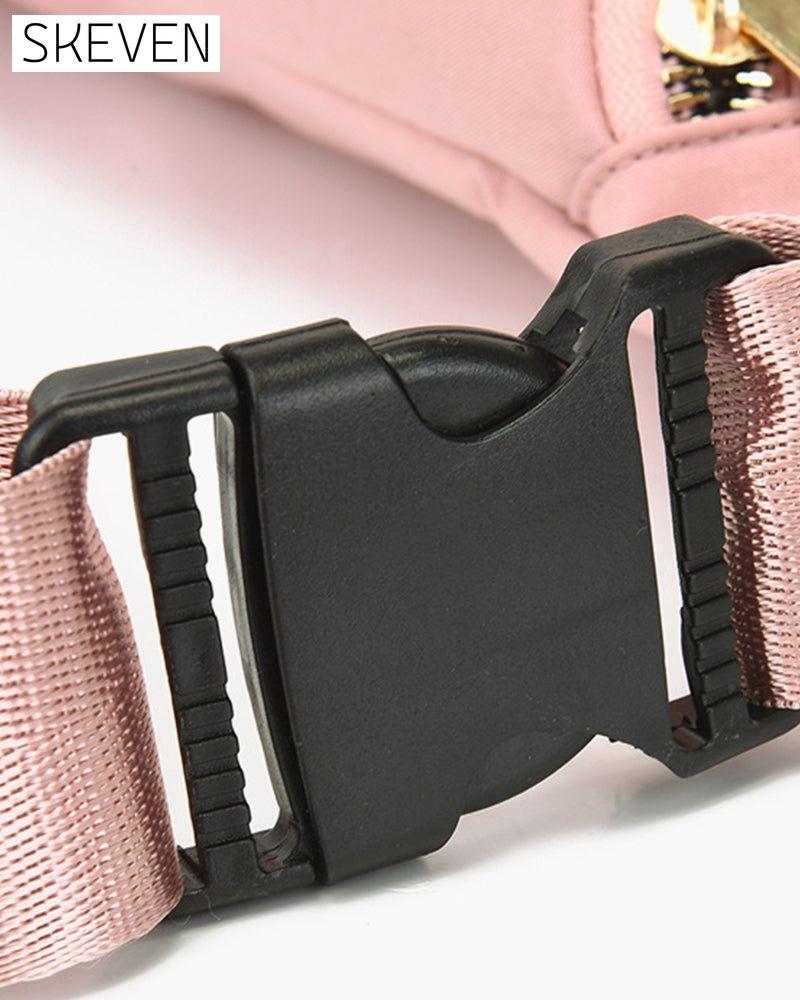 Einfache, einfarbige Schultertasche