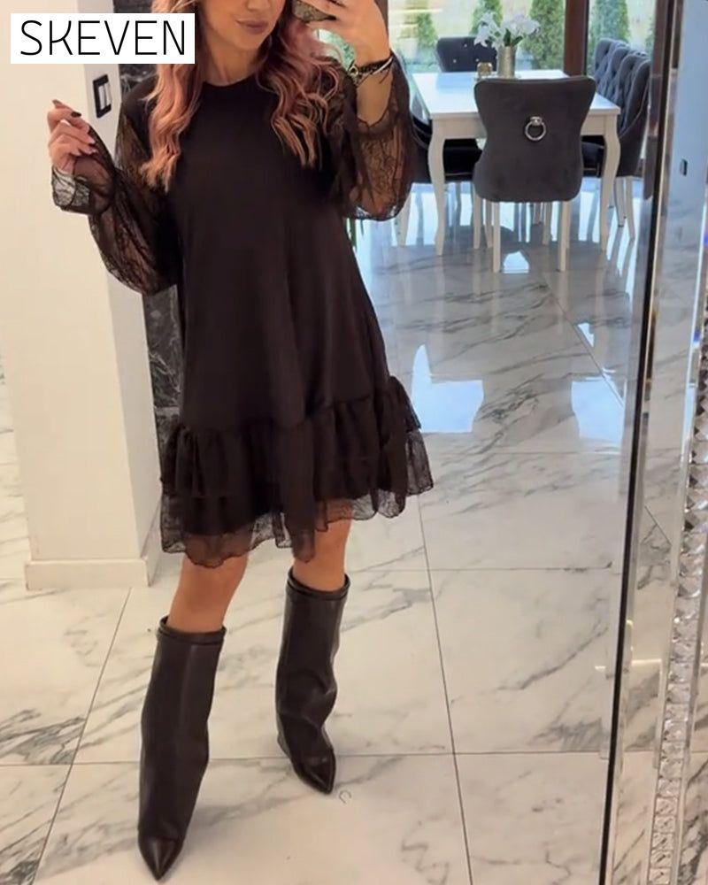 Elegantes einfarbiges Spitzenkleid