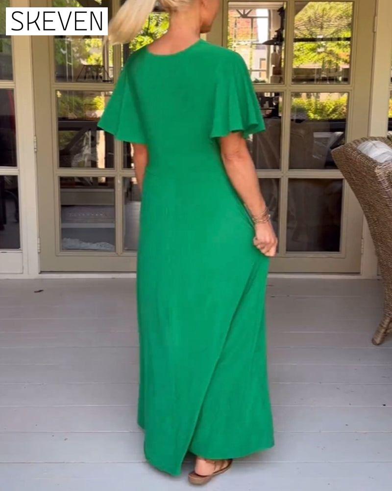 Elegant, pleated maxi dress with a deep V-neckline and batwing sleeves casual dresses party dresses summer