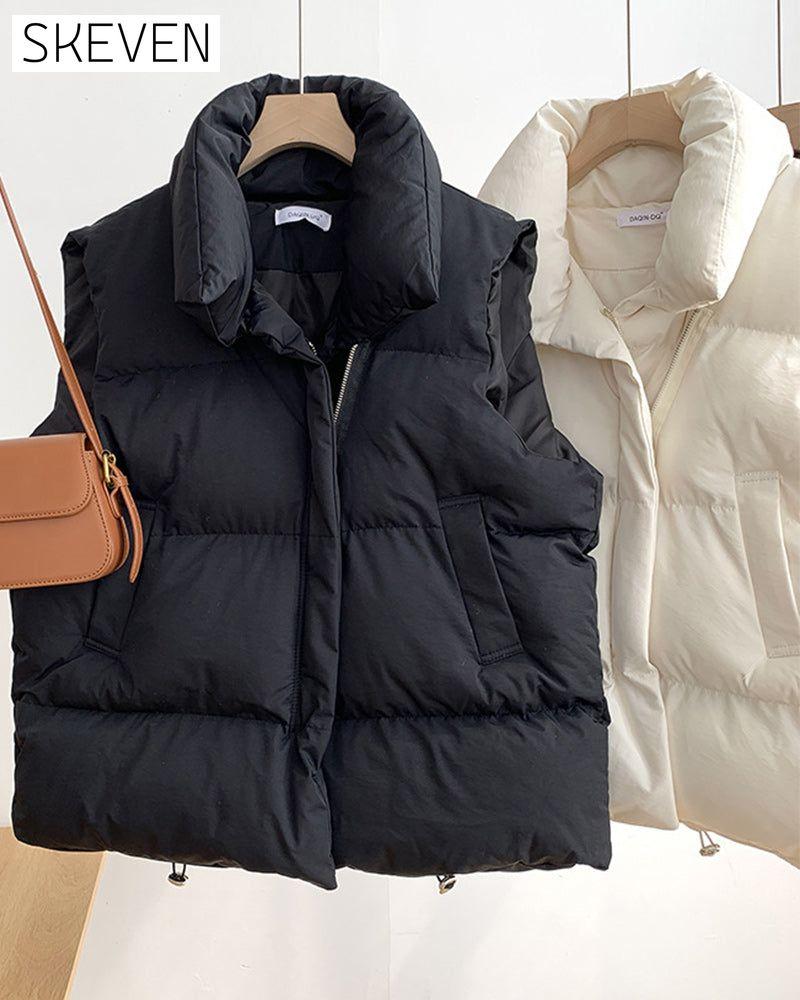 Einfache, einfarbige, ärmellose Steppjacke mit Reißverschlusstasche