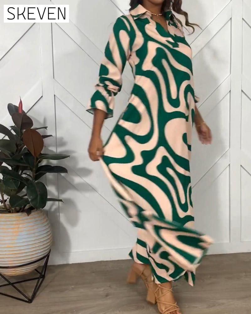Elegantes, locker sitzendes Kleid mit langen Ärmeln