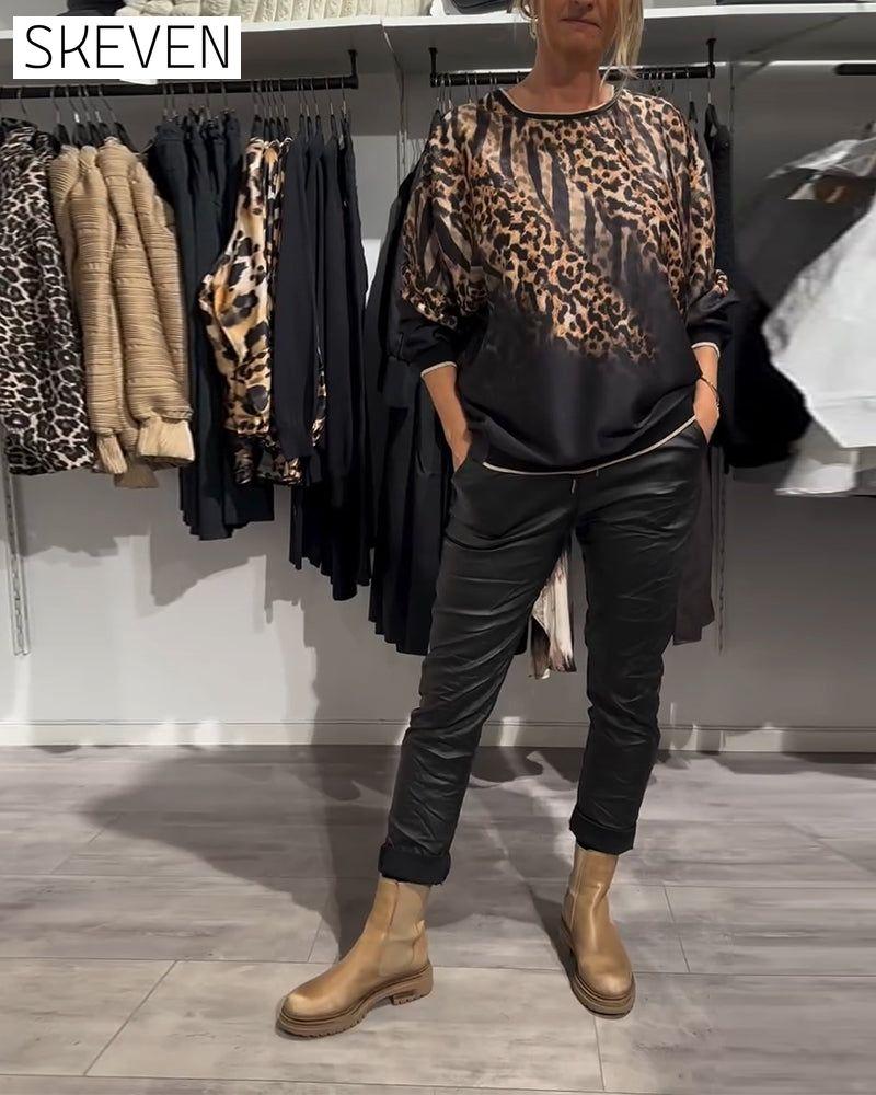 Lässige Bluse mit Leopardenmuster und Rundhalsausschnitt