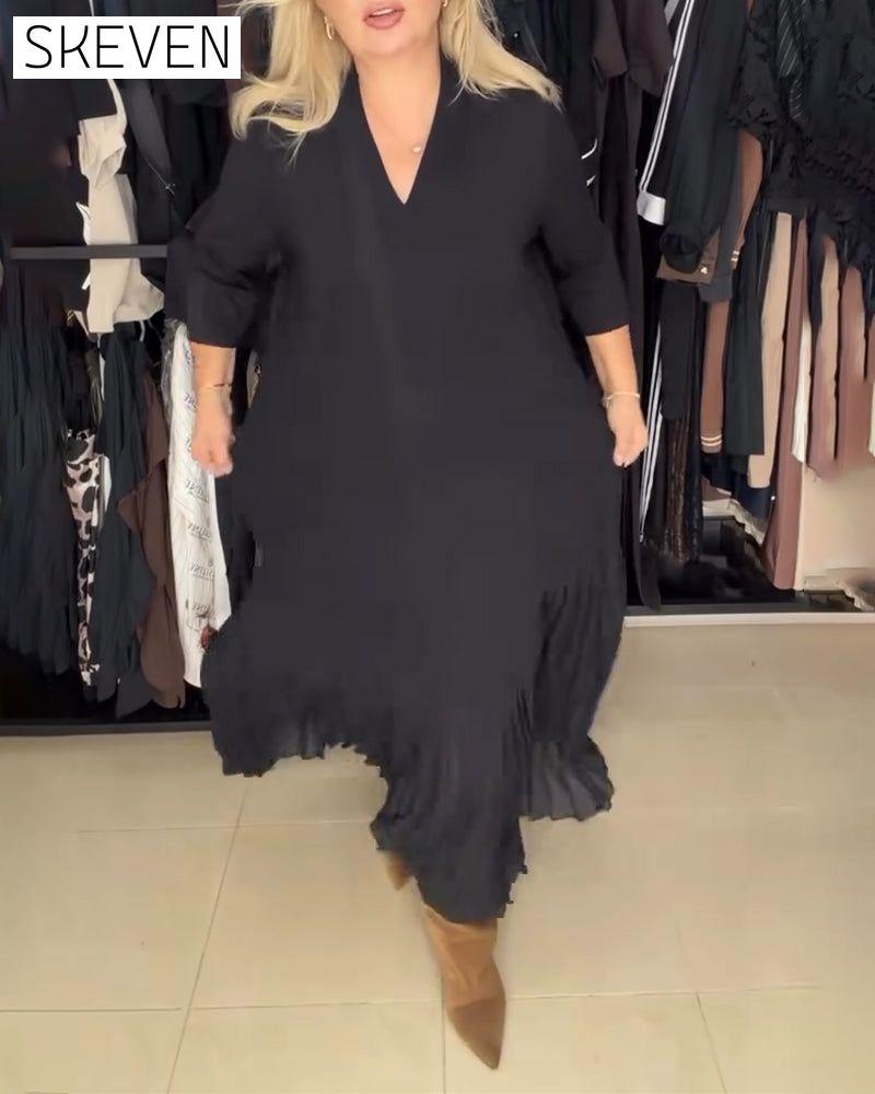 Elegantes langes Kleid mit Dreiviertelärmeln und V-Ausschnitt