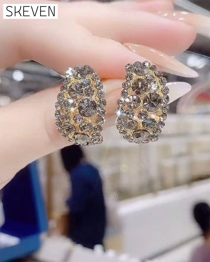 Ohrringe mit im Labor hergestellten Diamanten