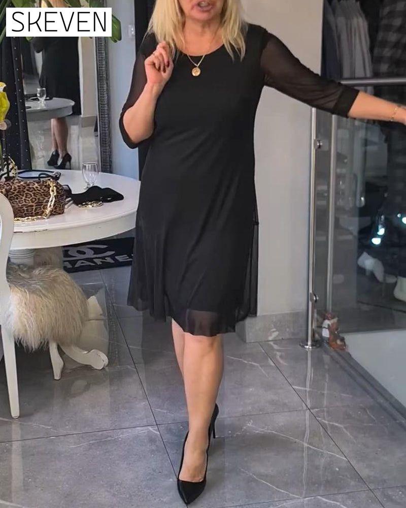 Transparentes und modisches einfarbiges Kleid