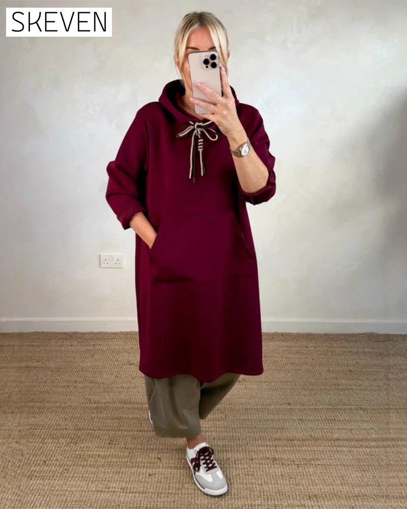 Oversize-Kleid mit Kapuze und Taschen
