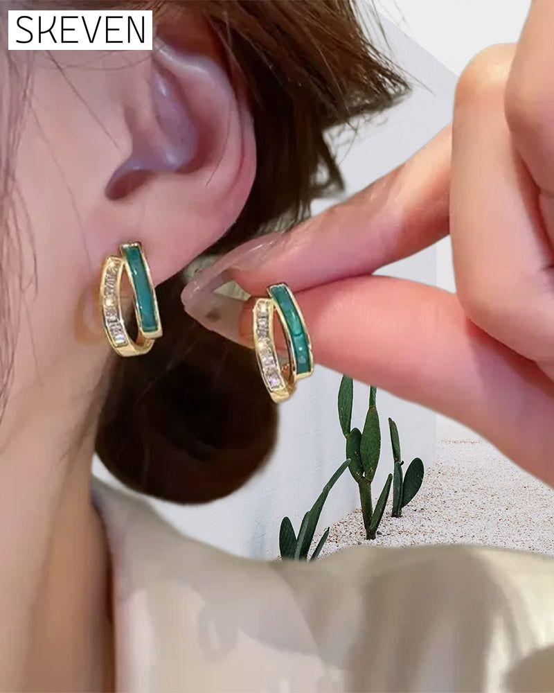 Fashionable double emerald earrings