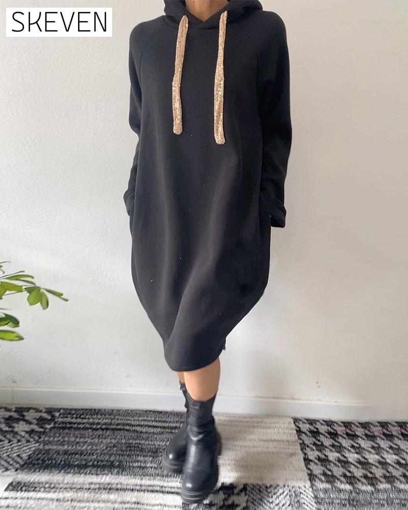 einfarbiges, lässiges Kapuzenkleid