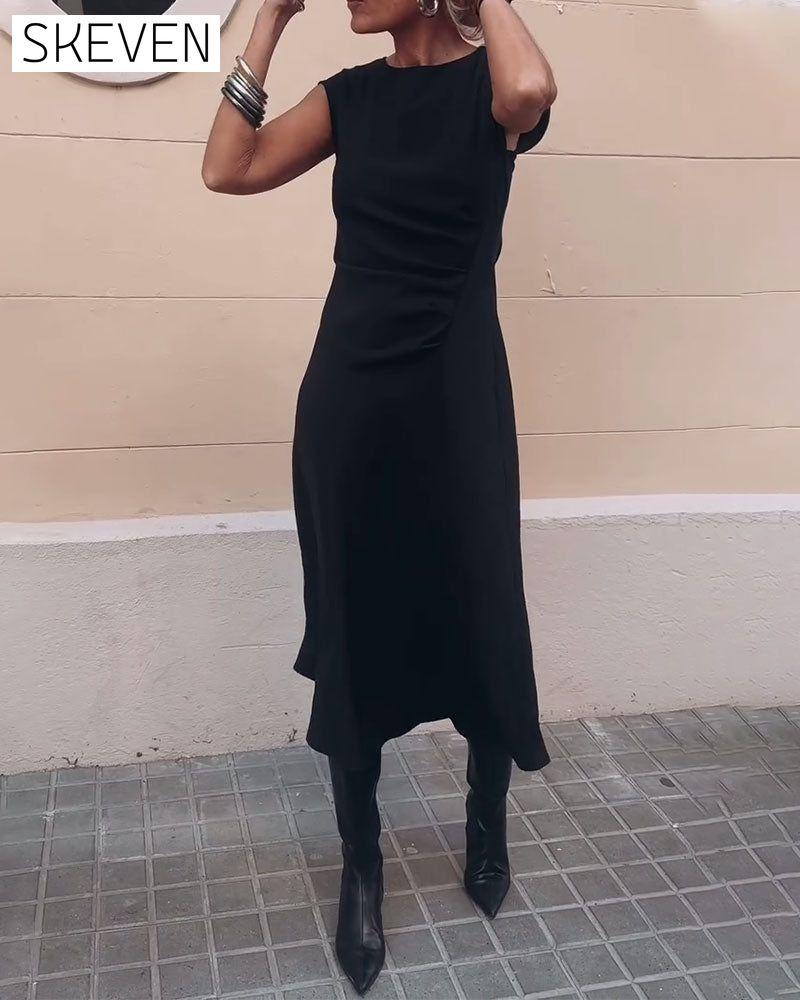 Elegantes ärmelloses Kleid mit schmaler Taille