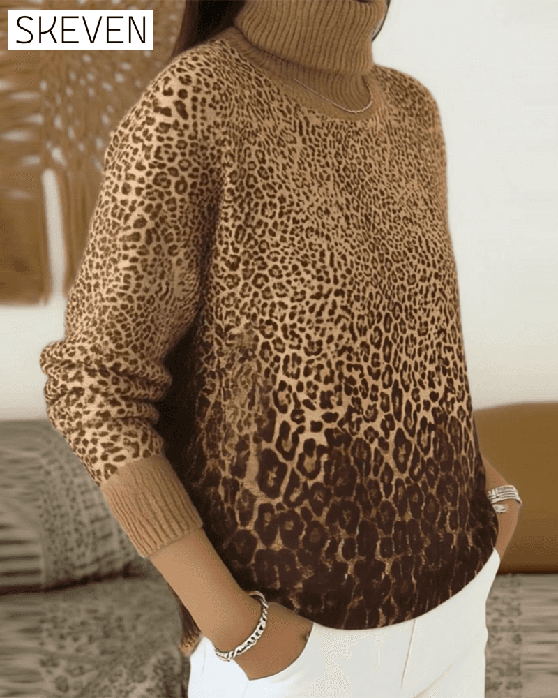 Lässiger Pullover mit Leopardenmuster und hohem Kragen