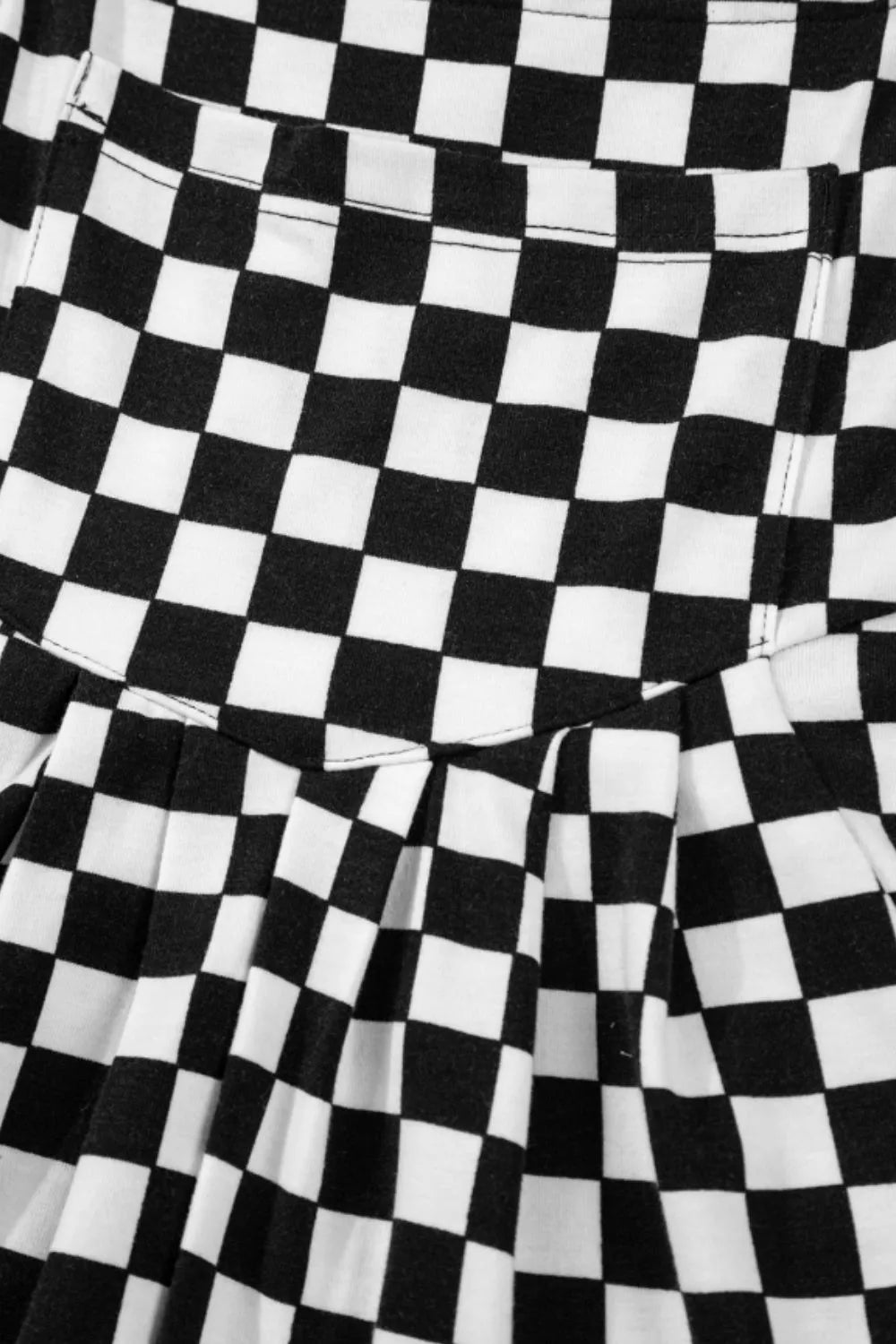 Jumpsuit mit Karomuster, Taschen und weitem Bein
