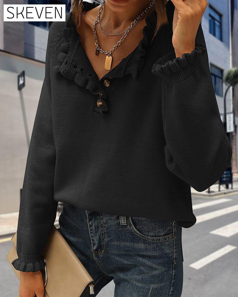 Lässiger, einfarbiger Pullover mit Reversknopf und Rüschen