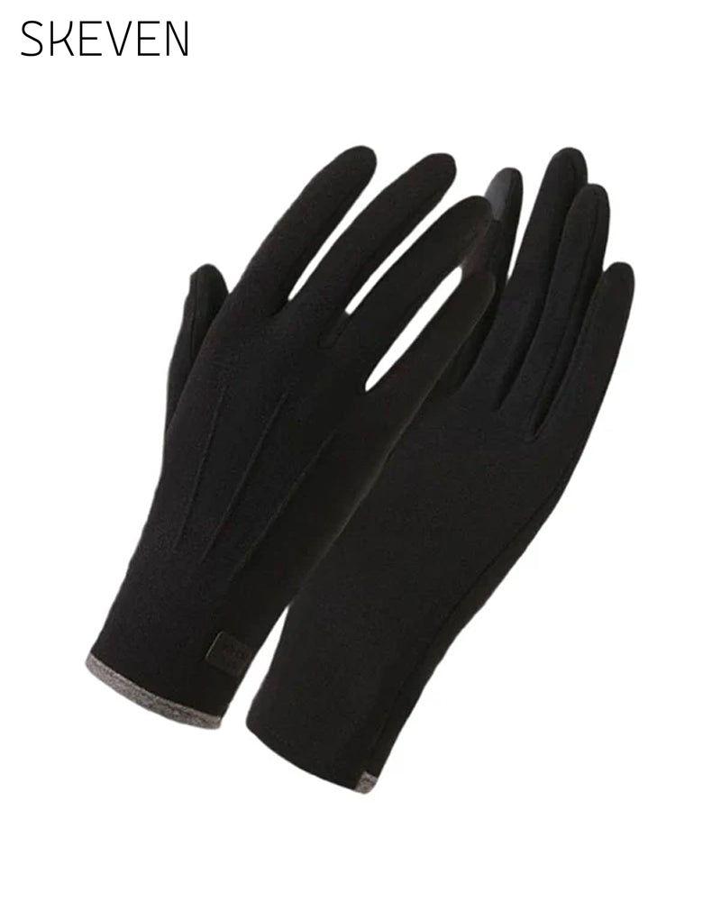 Warm And Windproof Gloves With Touchscreen Function And Anti-Slip Grip