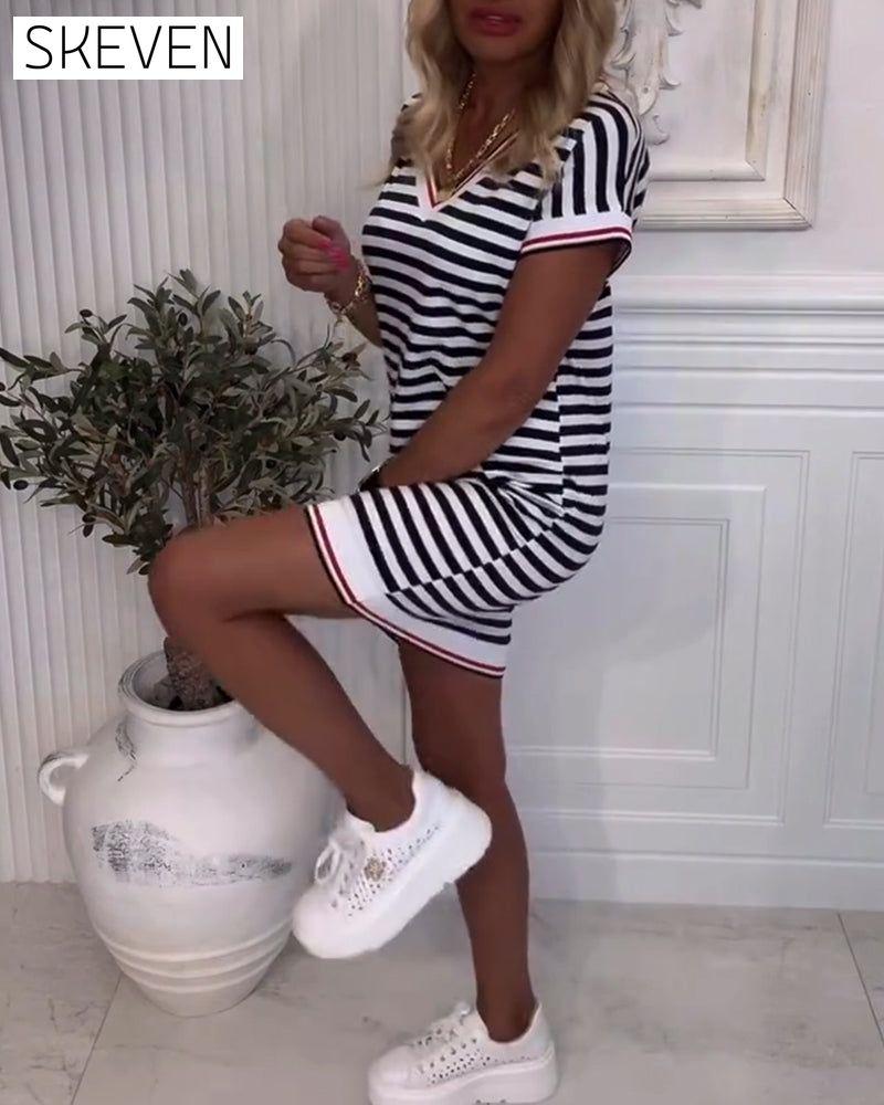 V-Neck Contrast Striped Dress