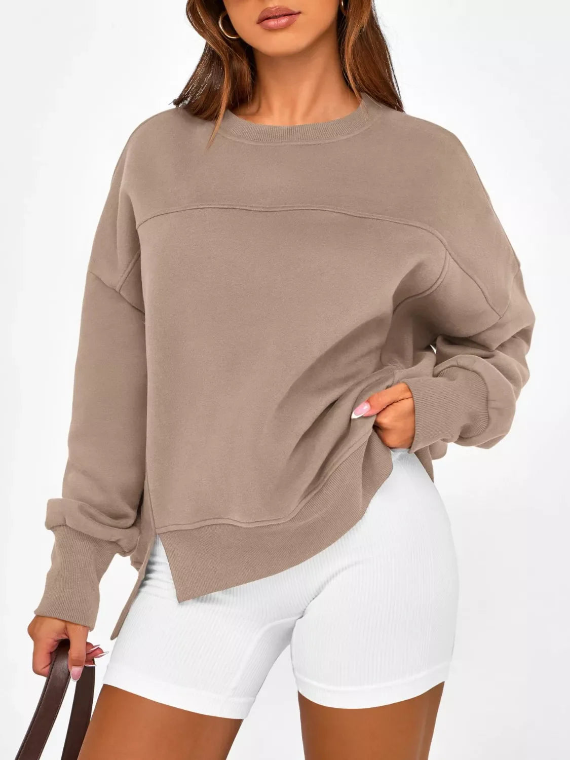 Lässiges Sweatshirt mit Seitenschlitz