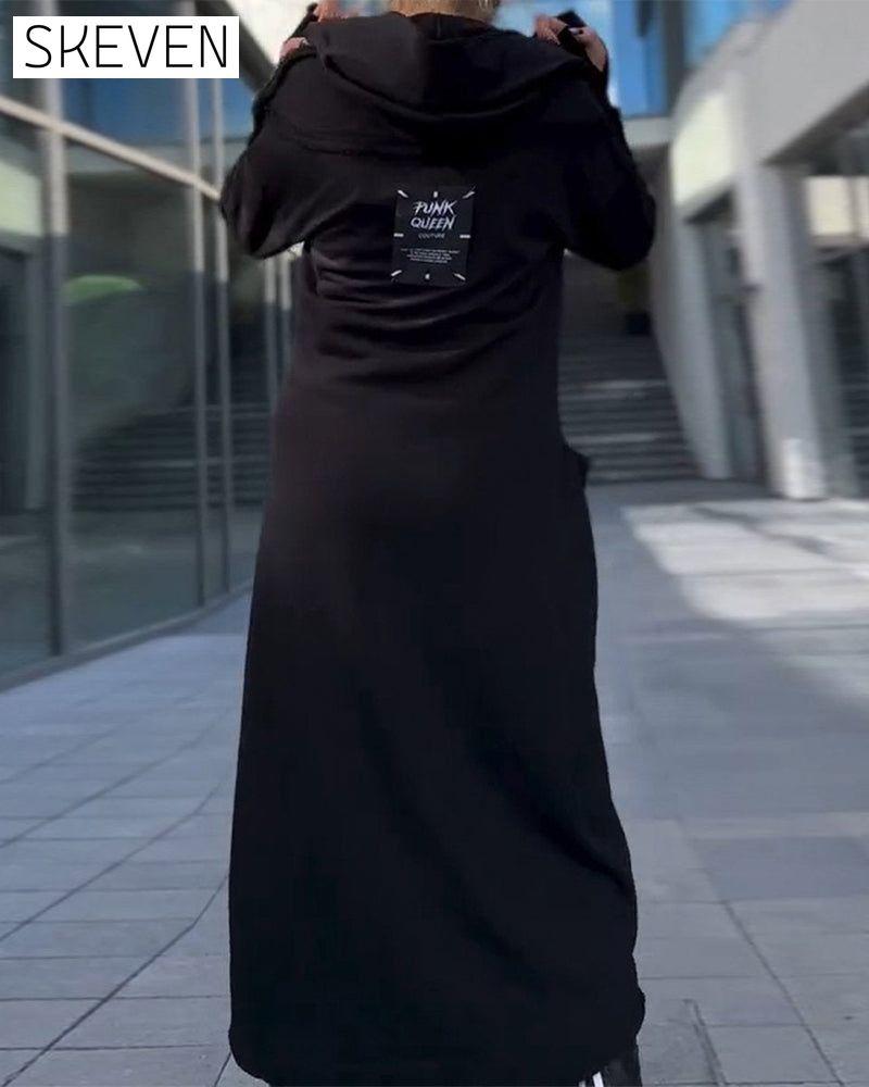 locker sitzendes, einfarbiges Kleid